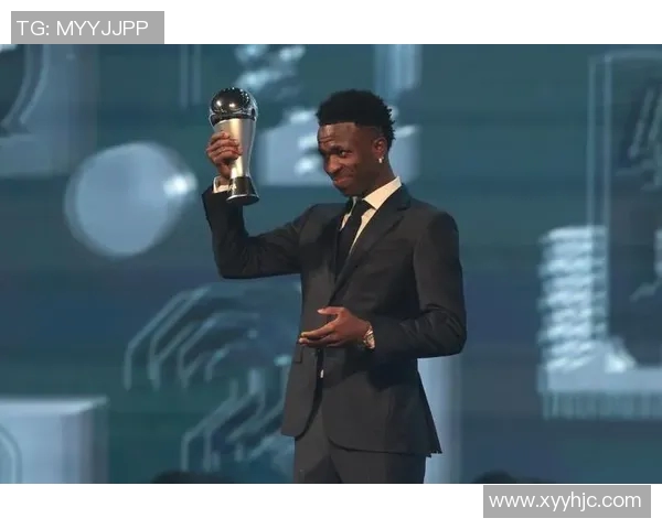 维尼修斯与皇马传奇球员的深厚联系及其对球队的影响力分析