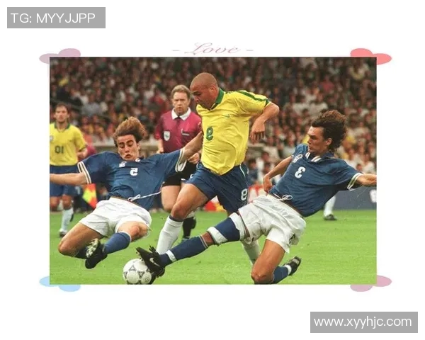 足球明星精彩拿球瞬间集锦让你领略球场魅力与技巧的完美结合