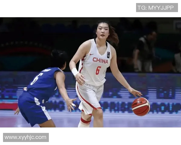 篮球明星的女友逆袭记在球场上绽放光彩与爱情的交织